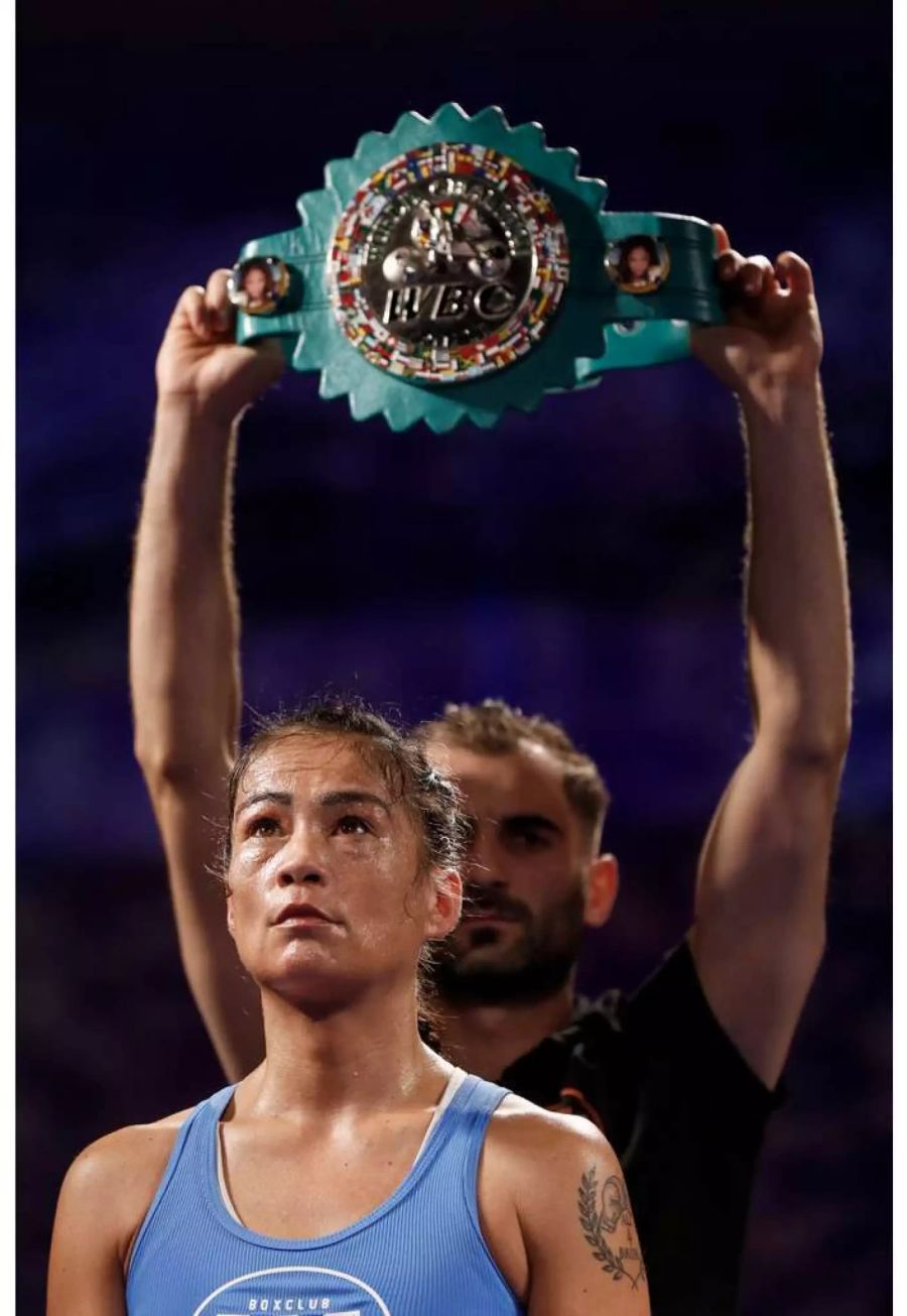 Aniya Seki verteidigt ihren Silverbelt.