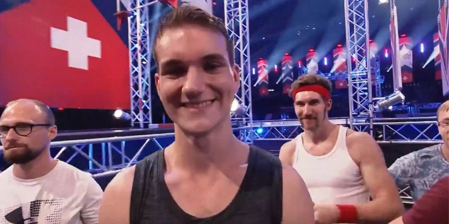 Simon Weiss bleibt bei der Verkündung seines Sieges bei «Ninja Warrior Switzerland» ruhig.