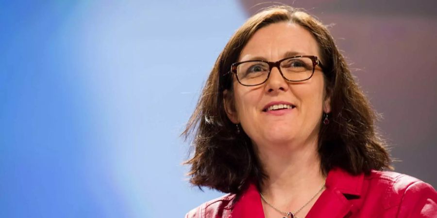 EU-Handelskommissarin Cecilia Malmström spricht in der Brüsseler Zentrale der Europäischen Kommission über die Bekämpfung des Menschenhandels.