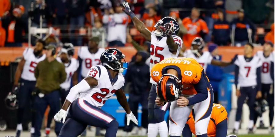 Brandon McManus erlebt bei der 17:19-Niederlage der Denver Broncos gegen die Houston Texans einen Tag zum Vergessen. Zunächst verschiesst er 20 Sekunden vor der Halbzeit-Pause beim Stand von 10:13 ein Field Goal (FG) aus 62 Yards – kann passieren. Doch im Gegenzug verwandeln die Texans ihrerseits ein FG. McManus erhält am Ende der Partie drei Sekunden vor Schluss die Chance auf Wiedergutmachung. Der Kicker verchiesst aber erneut und vergibt so den Sieg. Damit geraten die Playoffs langsam, aber sicher ausser Reichweite.