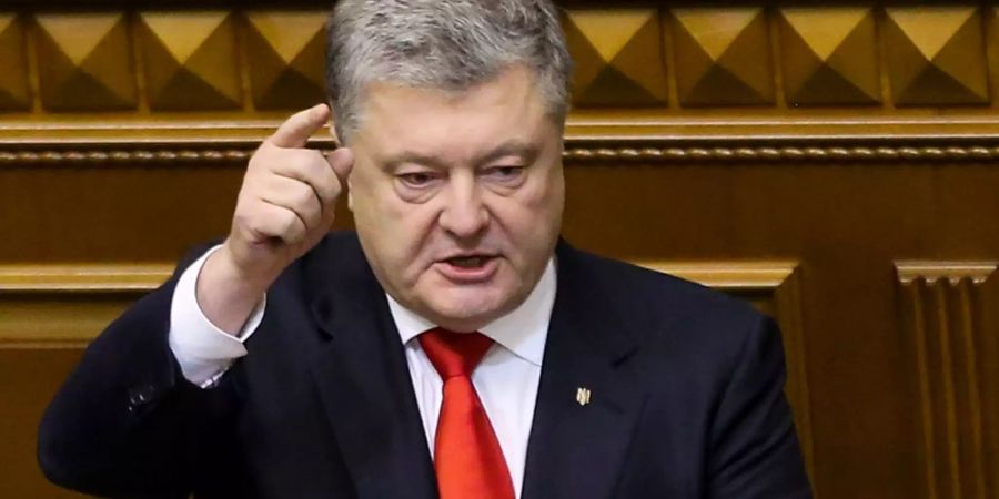 Petro Poroschenko, Präsident der Ukraine, spricht während einer Parlamentssitzung in Kiew.