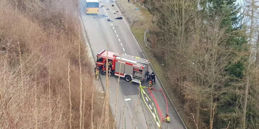 ...und die Feuerwehr.