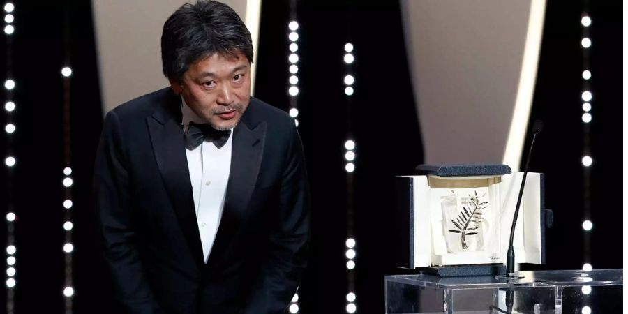 Kore-Eda Hirokazu durfte die Goldene Palme für seinen Film «Shoplifters» entgegennehmen.