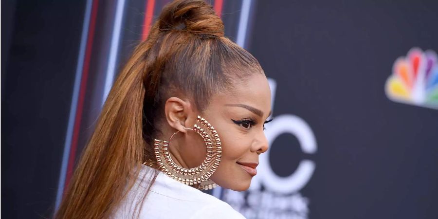 Janet Jackson bat die Polizei um HIlfe.