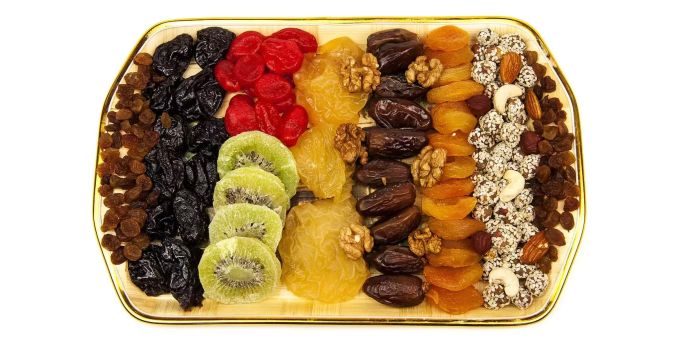 Während beim Trocknen Vitamine und Wasser verdunsten, bleibt vor allem Zucker zurück. Während beim Trocknen Vitamine und Wasser verdunsten, bleibt vor allem Zucker zurück.