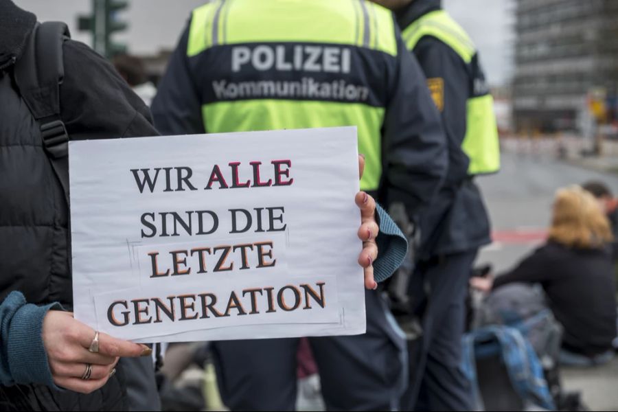 Jetzt will Riedacher die Ziele der «Letzten Generation» auf andere Weise unterstützen.