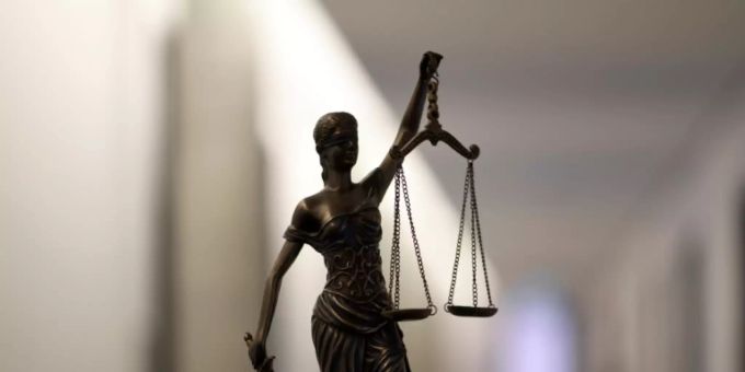 Statue von Justitia Statue von Justitia