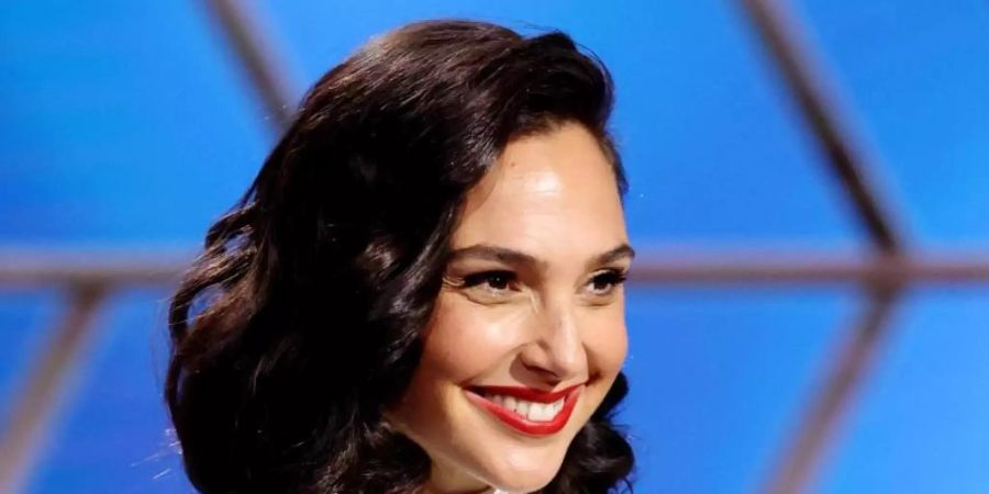 «Wonder Woman»-Star Gal Gadot übernimmt die Hauptrolle und produziert die neue Roman-Verfilmung «Meet Me in Another Life». Foto: Rich Polk/NBC via ZUMA Wire/dpa