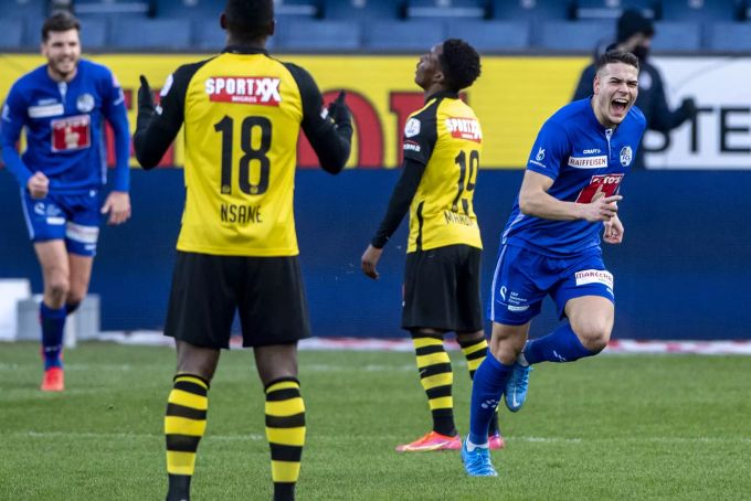Filip Ugrinic (r.) vom FC Luzern jubelt über sein Tor im Spiel gegen YB. YB