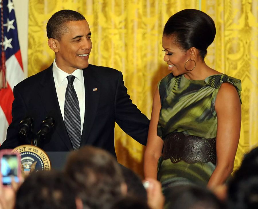 Michelle Obama glättete sich früher täglich die Haare.