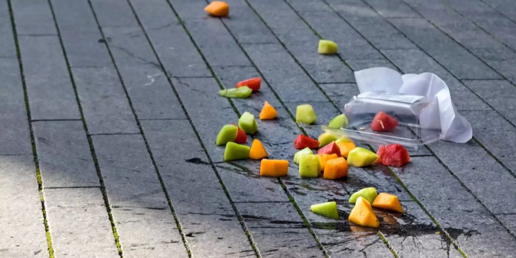 3-Sekunden-Regel: Was man vom Boden noch essen kann