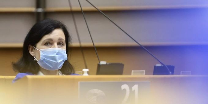 EU-Kommissionsvize Vera Jourova darf nicht mehr nach Russland einreisen. Vera Jourova