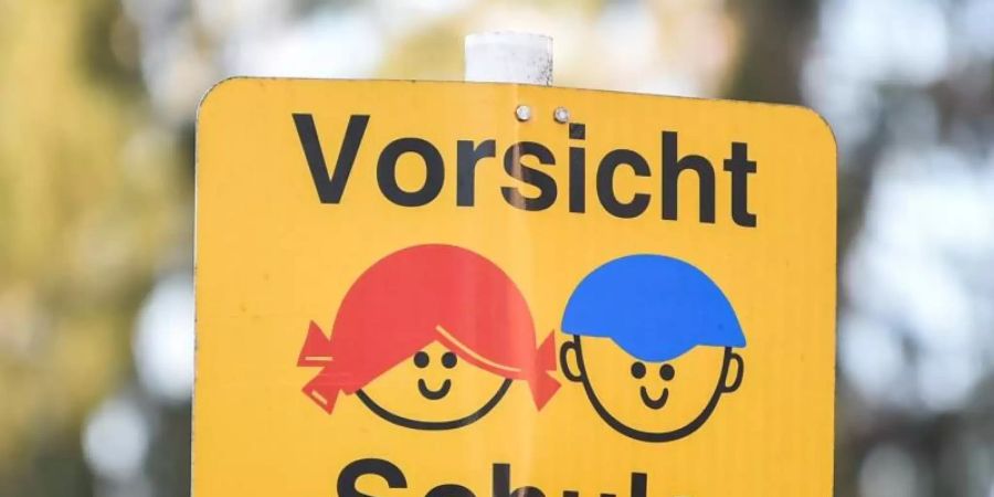 Die Kultusministerkonferenz hatte bei den Beratungen beschlossen, dass begleitet durch eine umfassende Test- und Impfstrategie so viel Präsenzunterricht wie möglich angeboten wird. Foto: Kira Hofmann/dpa-Zentralbild/dpa