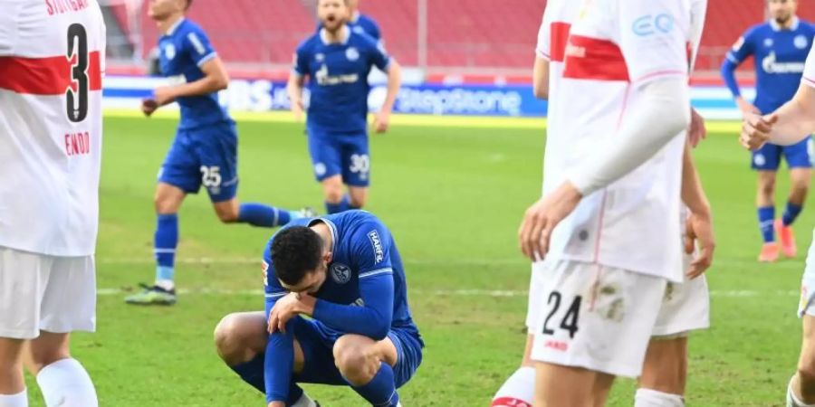 Schalkes Mittelfeldspieler Nabil Bentaleb fällt vorerst aus. Foto: Sebastian Gollnow/dpa
