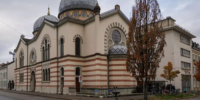 Bei einer Synagoge in Basel wurde am Samstag ein Sicherheitsalarm ausgelöst. basel synagoge