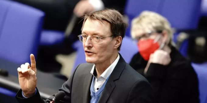 Auch Gesundheitsminister Karl Lauterbach weiss, dass die kommunizierten Zahlen nicht zutreffend sind. Coronavirus