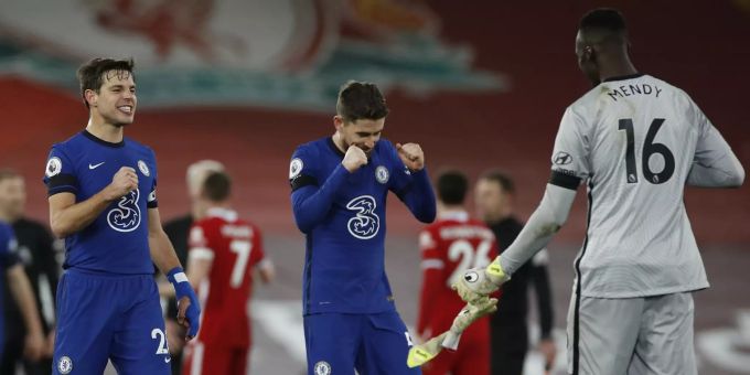 Chelsea feiert nach dem Sieg über Liverpool. Liverpool Chelsea