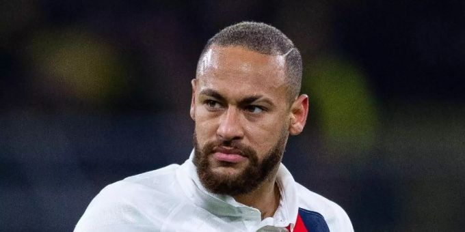 PSG-Superstar Neymar fällt weiterhin verletzt aus. Neymar