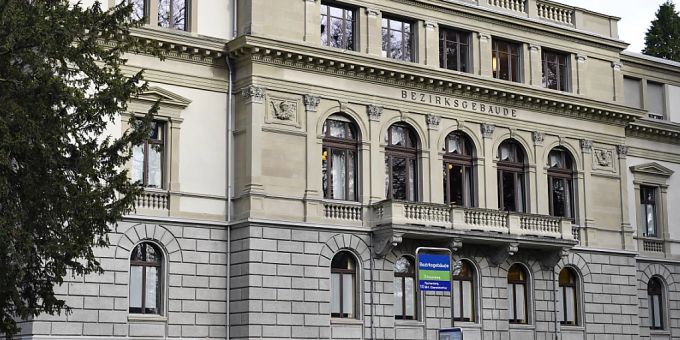 Rentnerin steht vor Gericht wegen Tierquälerei. (Archivbild) Am Bezirksgericht Winterthur muss sich ein 28-Jähriger wegen der Tötung eines Kleinkinds verantworten. (Archivbild)