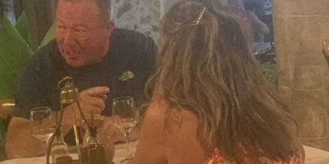 Kreta - Zahlen nicht! Hässiger Beizer warnt mit Foto vor Abzock-Briten
