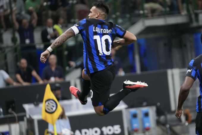 Lautaro Martinez schiesst Inter beim Debüt von Yann Sommer zum Sieg. Inter