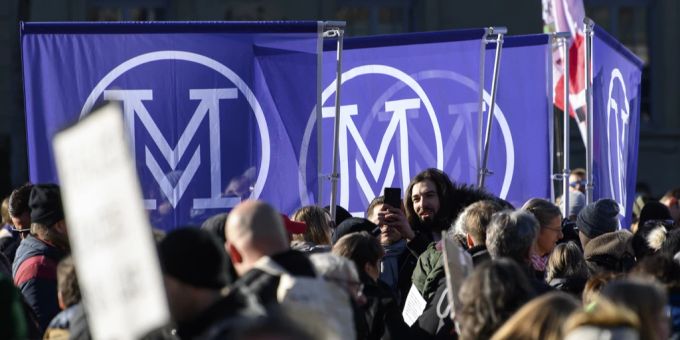 Schon wieder? - Skeptiker planen drittes Referendum gegen Covid-Gesetz