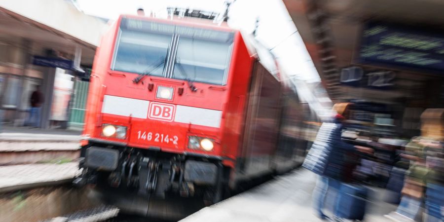Das 49-Euro-Ticket für öffentliche Verkehrsmittel gibt es wohl erst im Mai.
