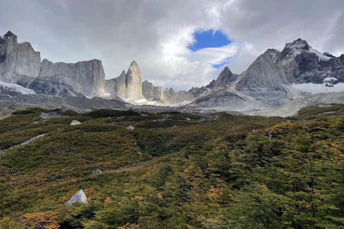 Das Vallée del Francés ist eines der landschaftlich schönsten Täler im Nationalpark. Tal Berge Gletscher Nationalpark Chile