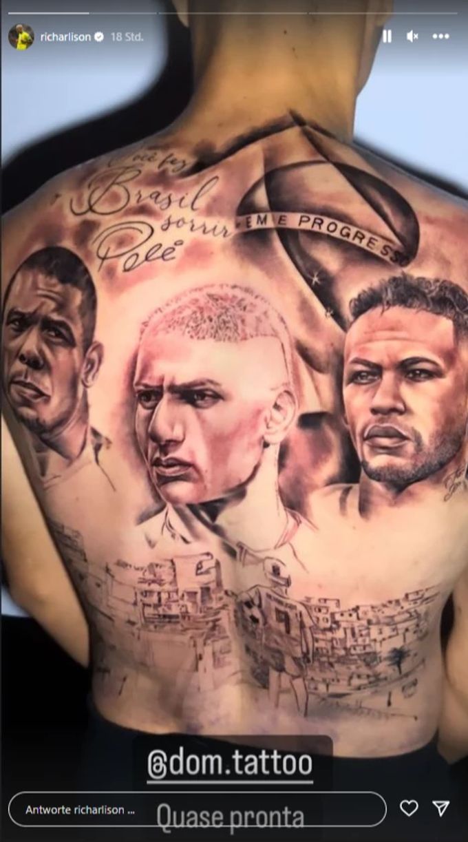 Richarlison lässt sich nach der WM 2022 dieses Tattoo stechen. WM 2022