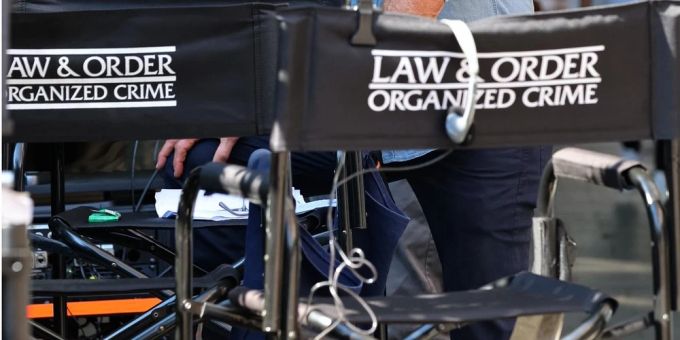 Ein Crew-Mitglied der NBC-Serie «Law & Order: Organized Crime» ist erschossen worden. Ein Crew-Mitglied der NBC-Serie «Law & Order: Organized Crime» ist erschossen worden.