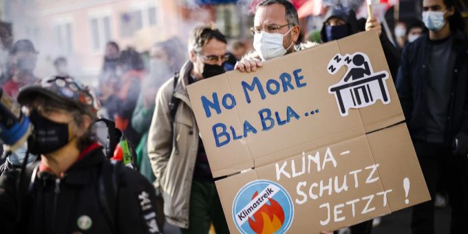 Fahrplan oft unklar - Umweltschützer: Immer mehr Klimaversprechen