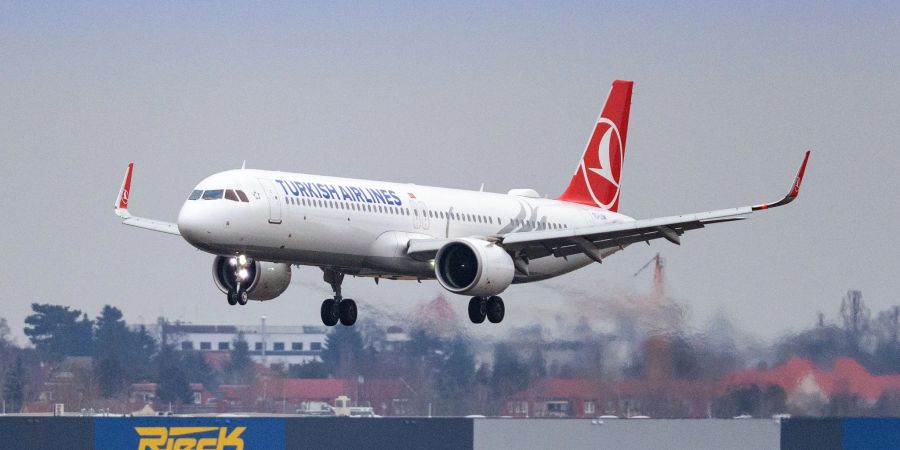 Deutlich grosszügiger zeigen sich andere europäische Fluggesellschaften, so etwa die Turkisch Airlines.