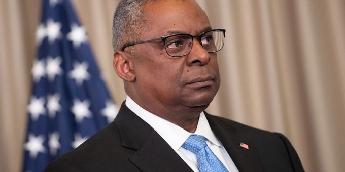 Lloyd Austin, US-Verteidigungsminister, kritisiert Sergej Lawrows Aussagen über einen möglichen Atomkrieg. Foto: Boris Roessler/dpa Lloyd Austin, US-Verteidigungsminister, kritisiert Sergej Lawrows Aussagen über einen möglichen Atomkrieg. Foto: Boris Roessler/dpa