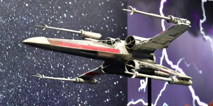 Modell von Raumschiff X-Wing Modell von Raumschiff X-Wing