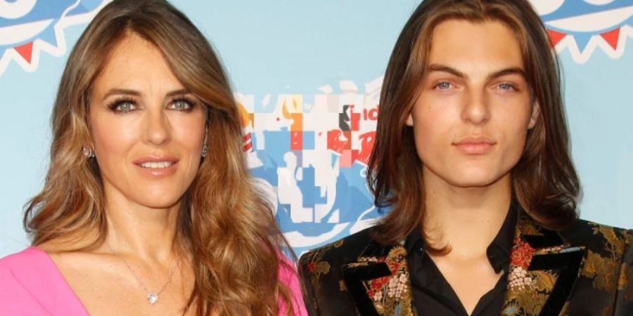 Elizabeth Hurley mit ihrem Sohn Damian bei einem Event in Deutschland.