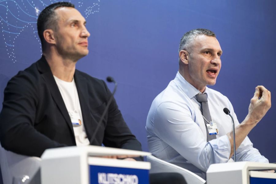 Wladimir Klitschko (l.) und sein Bruder Witali Klitschko, Bürgermeister von Kiew, werden ebenfalls in Lugano erwartet.