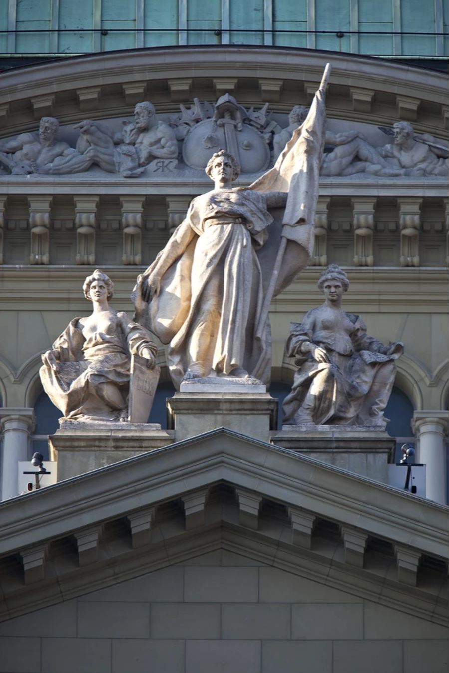 Jedes Jahr treten neue Gesetze und Verordnungen in Kraft: Doch ist dies wirklich ein Zeichen für einen immer grösser werdenden Staat und eine zunehmende Regulierung? (Symbolbild)