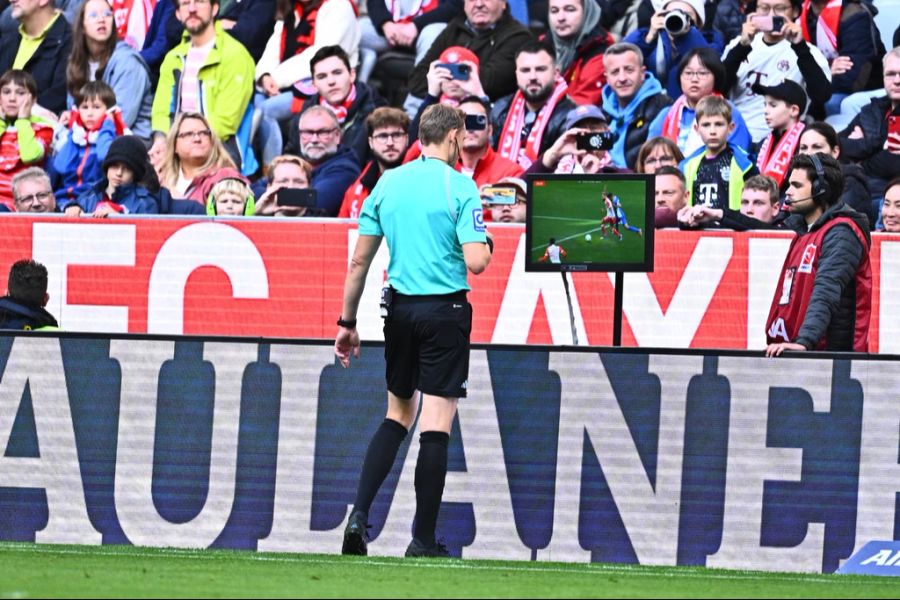 Gjasula (21') und Maglica (41') foulen ebenfalls als letzter Mann, Darmstadt spielt ab der 41. Minute gar nur noch zu neunt.