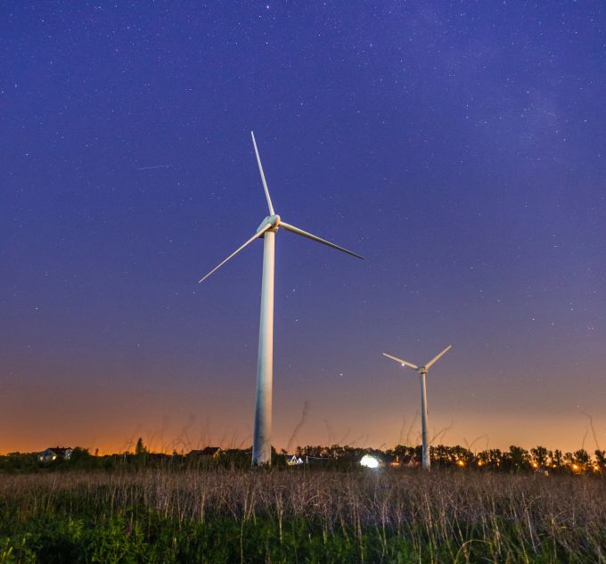 Die Bundesregierung greift Siemens Energy im Fall der geschädigten Windräder unter die Arme. (Symbolbild) siemens energy