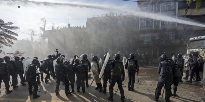 Nepalesische Demonstranten am 23.11.2023 in Nepal. (Archivbild)