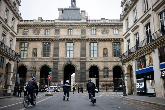 Louvre