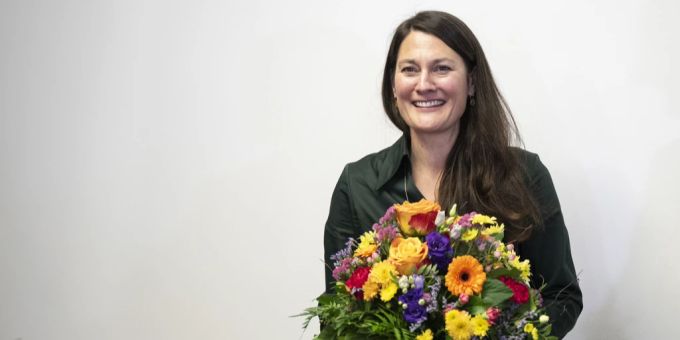 Ständeratskandidatin Tiana Moser, GLP, freut sich über ihren Wahlsieg im zweiten Wahlgang für den zweiten Ständeratssitz. (KEYSTONE/Ennio Leanza). tiana moser
