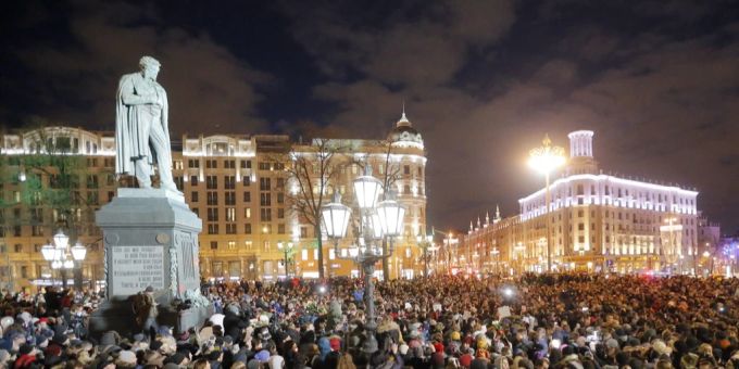 Kemerowo - Mehrere Tote und schwere Schäden nach Orkan in Sibirien