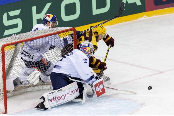 Lange verzweifelte Servette an Münchens Goalie Niederberger. Servette