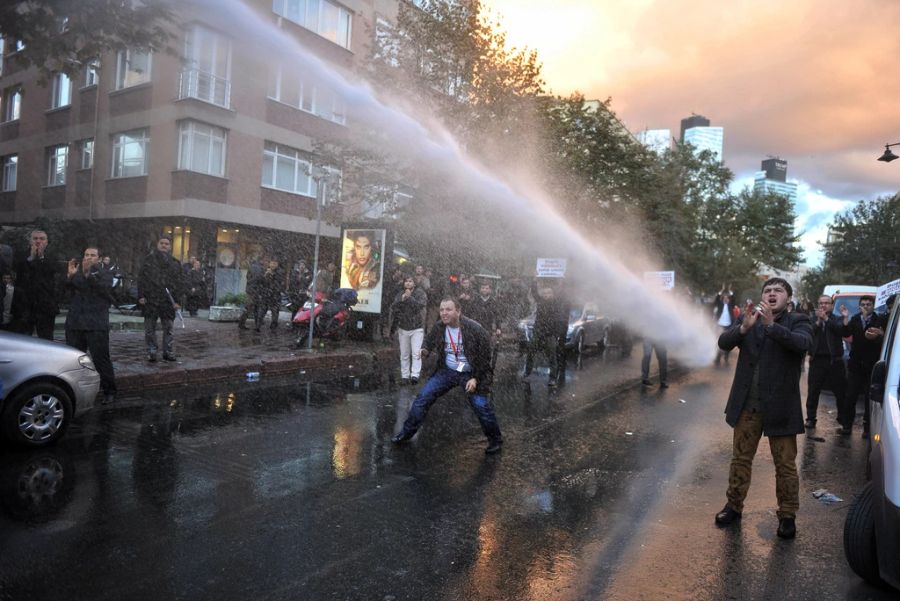 Das Regime in der Türkei geht knallhart gegen Kritiker vor – dies kann gemäss einem Insider auch schamlos ausgenutzt werden. (Symbolbild)