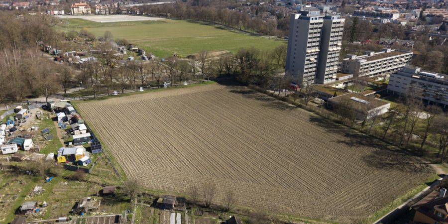 Auf dem Berner Vierer- und Mittelfeld ist ein neues Stadtquartier geplant. Bei einem der Baufelder gibt es nun einen Wechsel in der Bauträgerschaft. (Archivbild)
