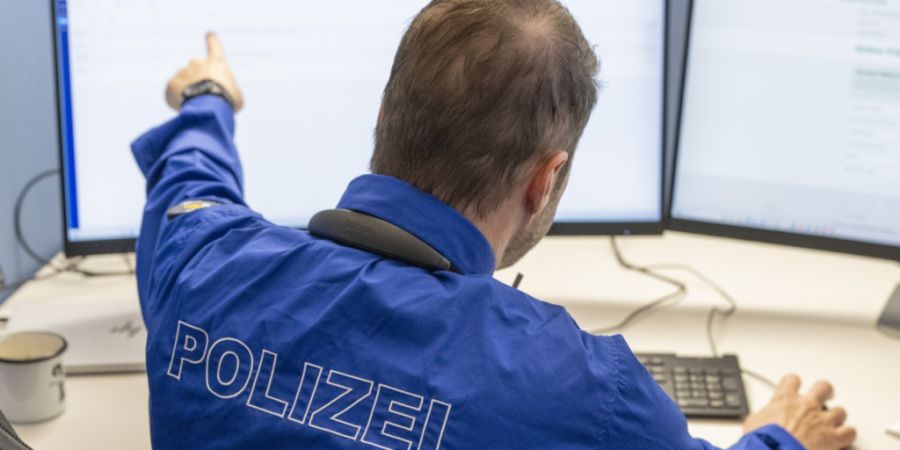 Mehrere Grossanlässe hielten die Basler Rettungskräfte am Wochenende auf Trab. (Symbolbild)
