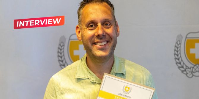 Stolz auf das frisch erworbene Diplom: Biersommelier Andreas Gschwend. - pd