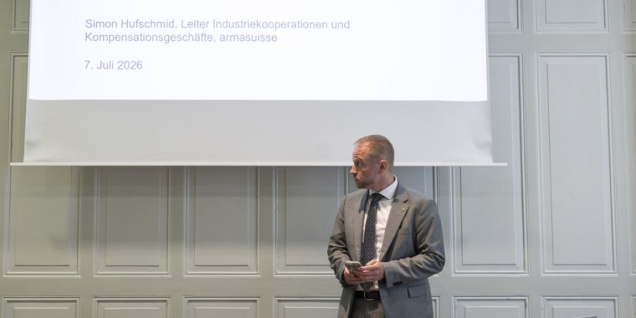Patrick Nyfeler (im Bild) informierte zusammen mit Rüstungschef Urs Loher zum aktuellen Stand der Offset-Geschäfte im Zusammenhang mit der F-35-Beschaffung.