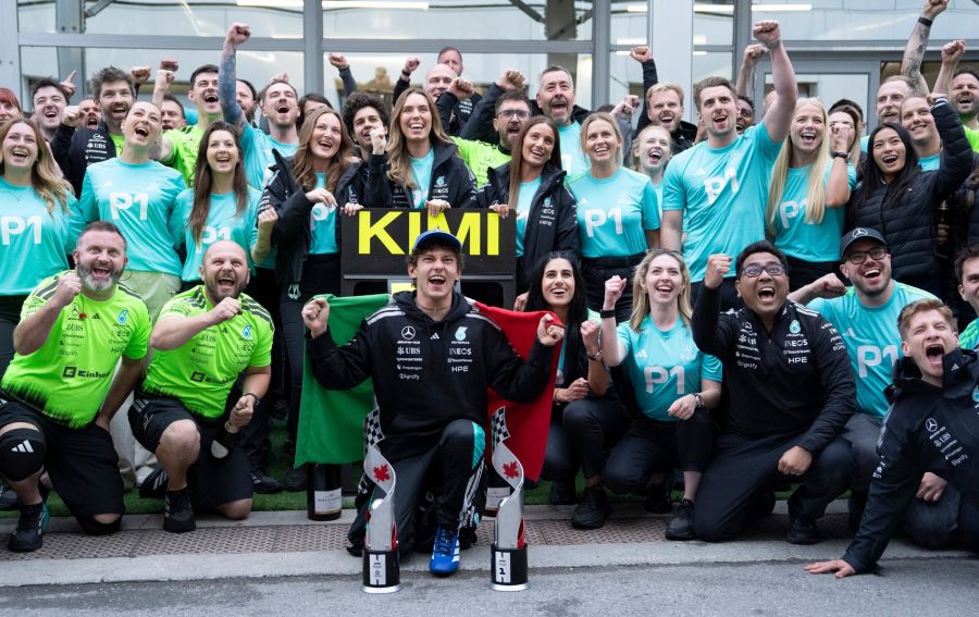 Kimi Antonelli lässt sich in Kanada feiern.